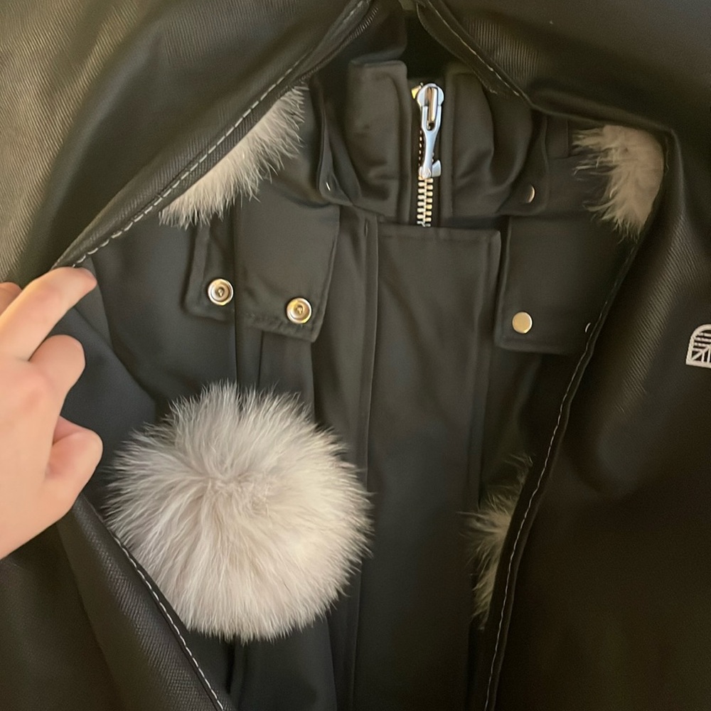 Moose Knuckles Stirling Parka in Gray size XL